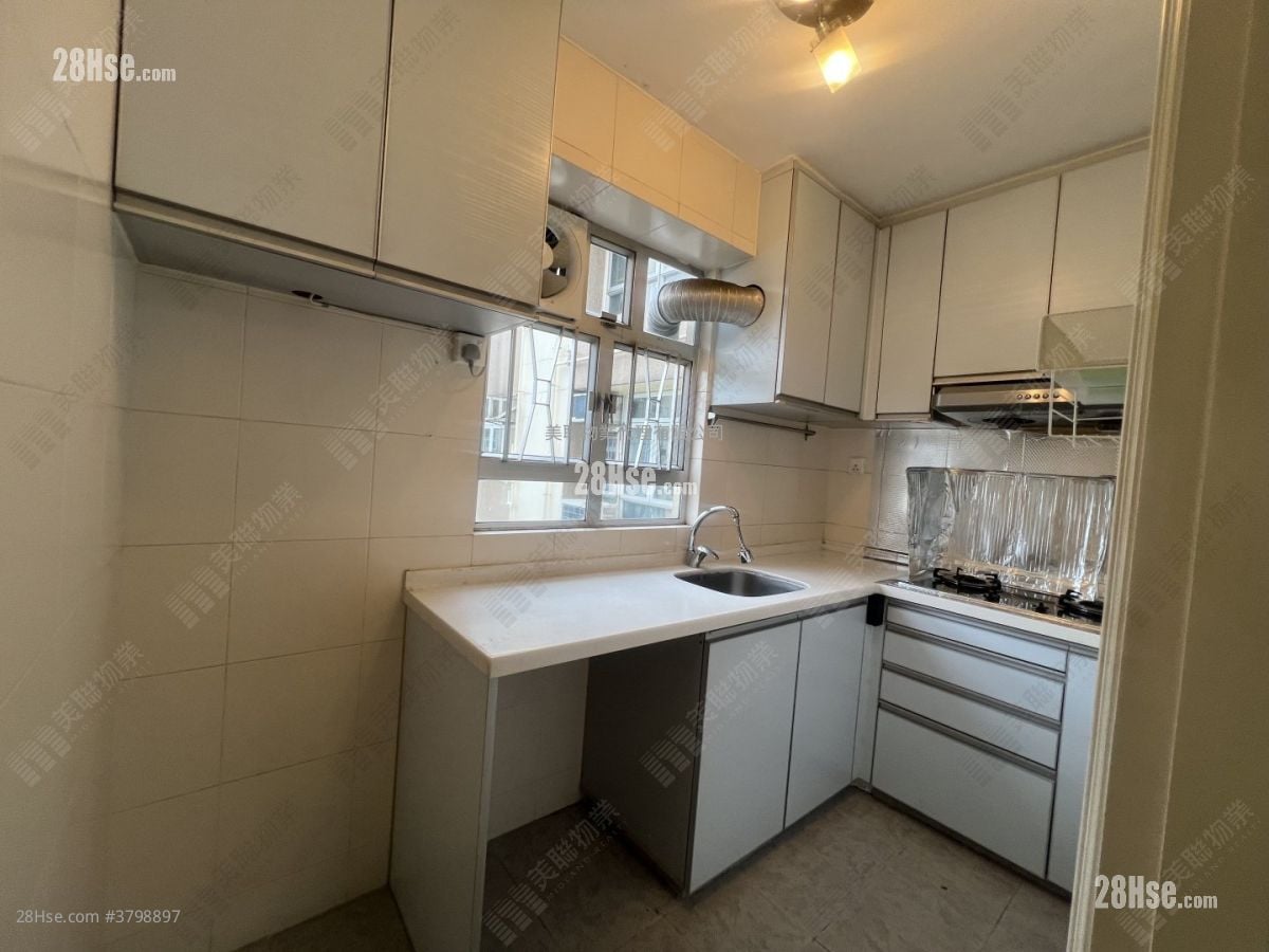 美孚新邨 售盘 2 房 , 1 浴室 639 平方尺