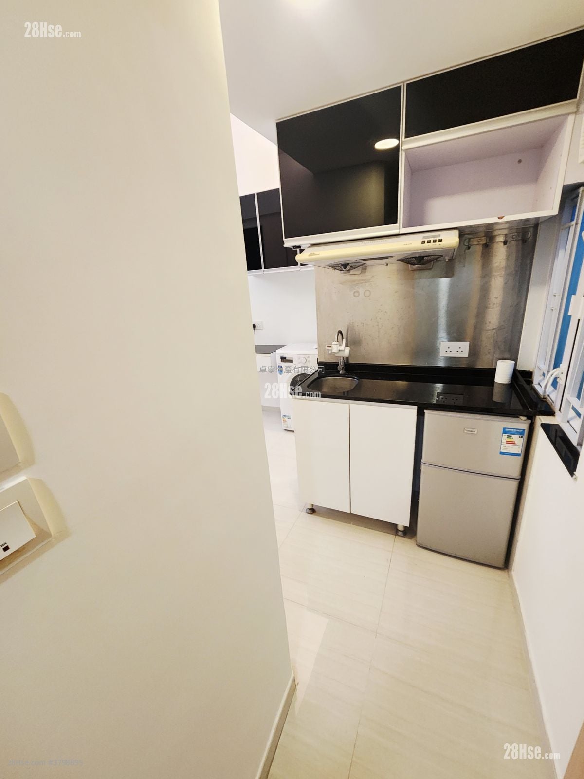 单幢楼房 租盘 180 平方尺