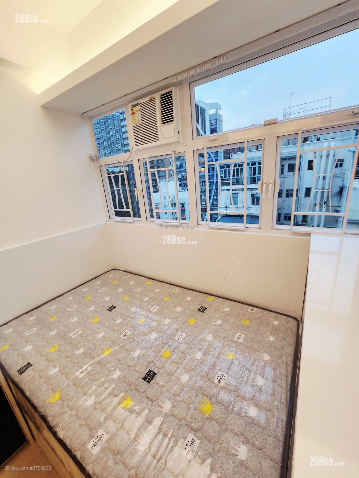 单幢楼房 租盘 180 平方尺