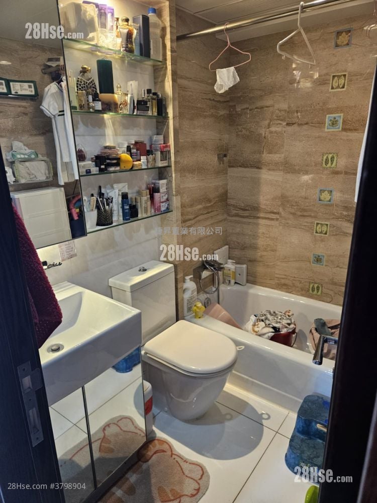 Grand Waterfront Sell 3 Bedrooms , 2 Bathrooms 616 ft²