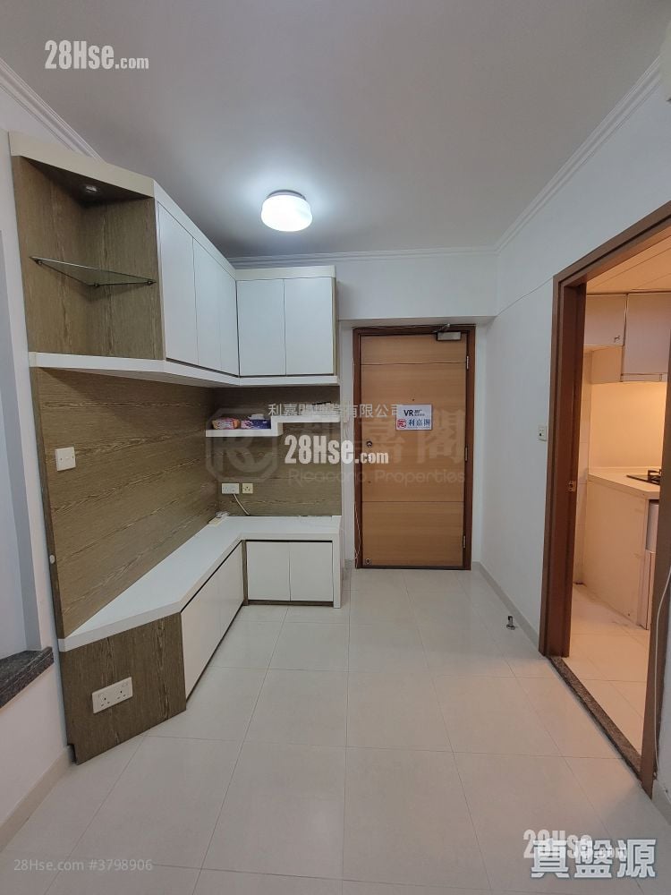 港湾豪庭 租盘 2 房 , 1 浴室 322 平方尺