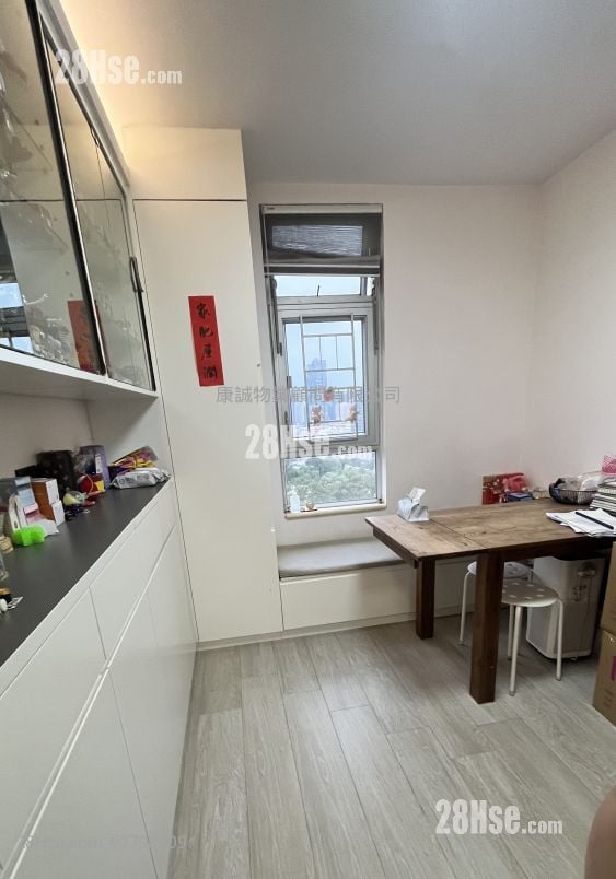 Lei On Court Rental 2 Bedrooms , 1 Bathroom 516 ft²