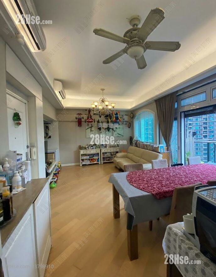 Yoho Midtown 售盘 4 房 1,056 平方尺