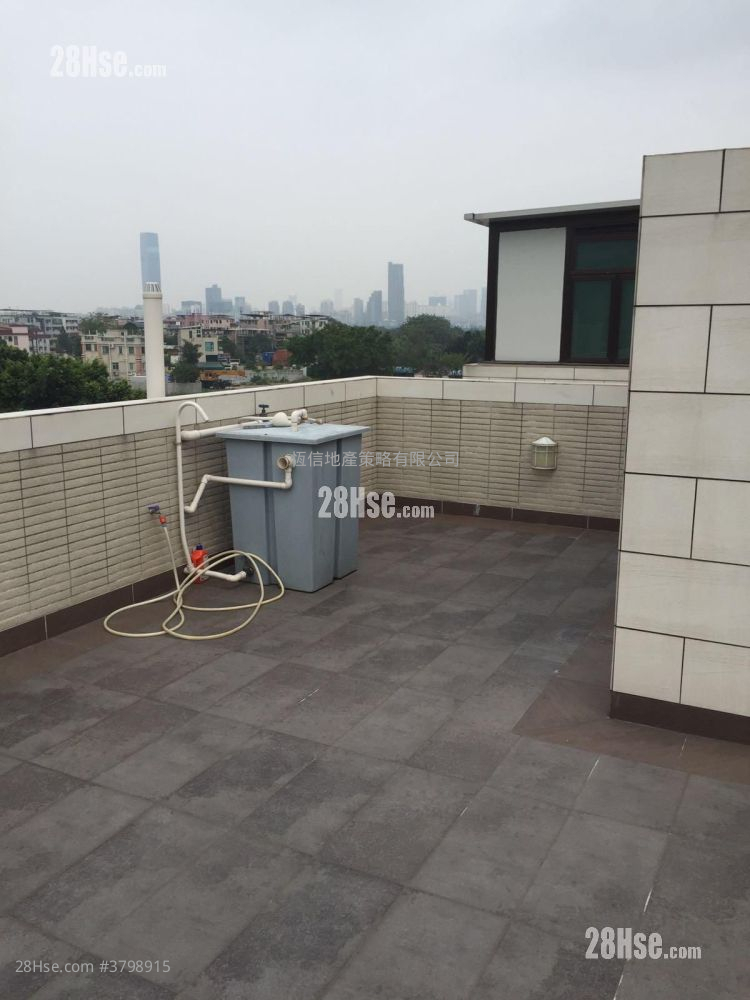 村屋 售盘 3 房 , 1 浴室 700 平方尺