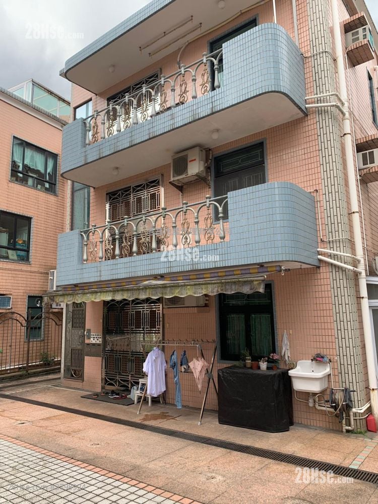 Ho Chung New Village Sell 3 Bedrooms , 2 Bathrooms 630 ft²