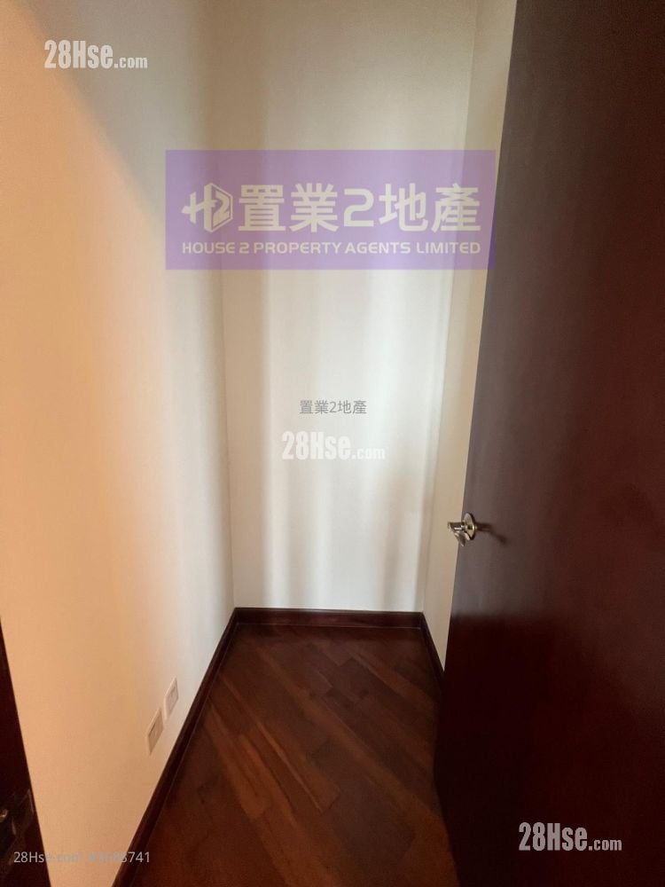 Park Summit Sell 3 Bedrooms , 1 Bathroom 532 ft²