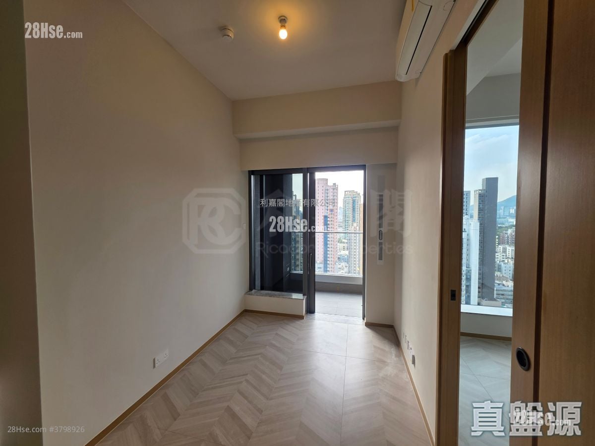 Eight Southpark Rental 1 Bedroom , 1 Bathroom 263 ft²