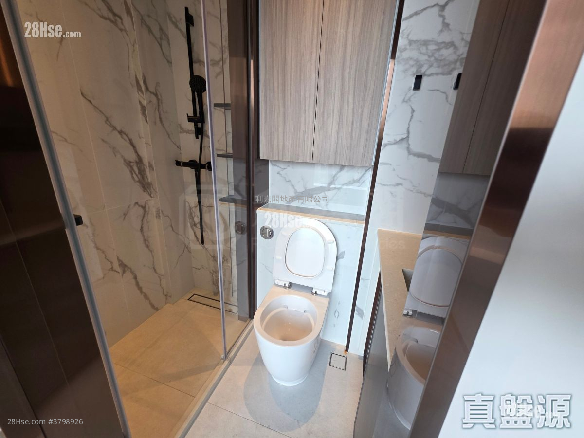 Eight Southpark Rental 1 Bedroom , 1 Bathroom 263 ft²