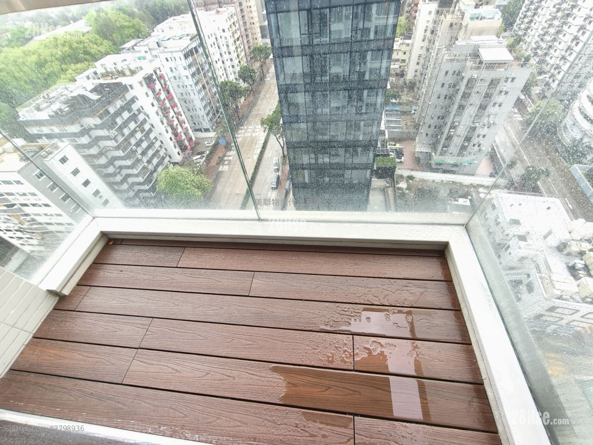 8 Lasalle Rental 3 Bedrooms , 3 Bathrooms 1,020 ft²