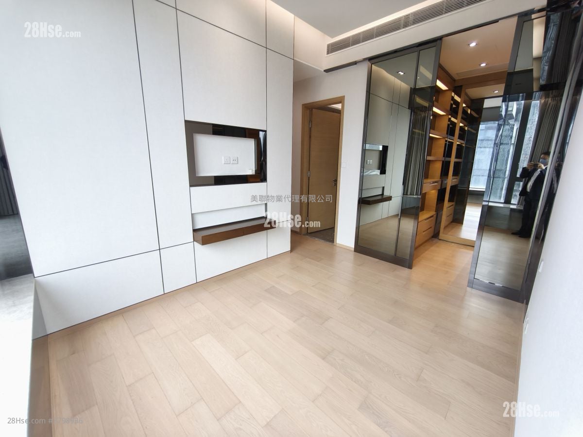 8 Lasalle Rental 3 Bedrooms , 3 Bathrooms 1,020 ft²