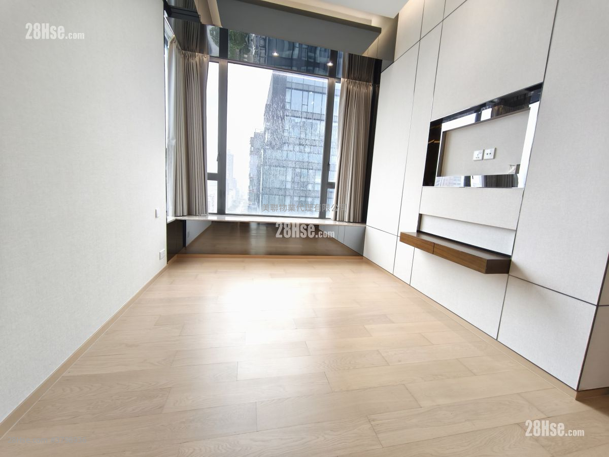 8 Lasalle Rental 3 Bedrooms , 3 Bathrooms 1,020 ft²