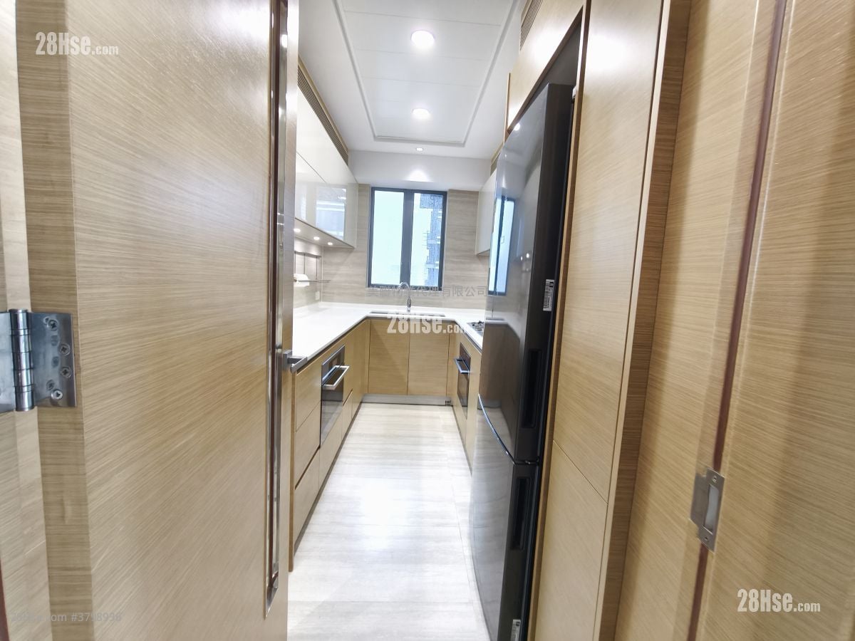 8 Lasalle Rental 3 Bedrooms , 3 Bathrooms 1,020 ft²