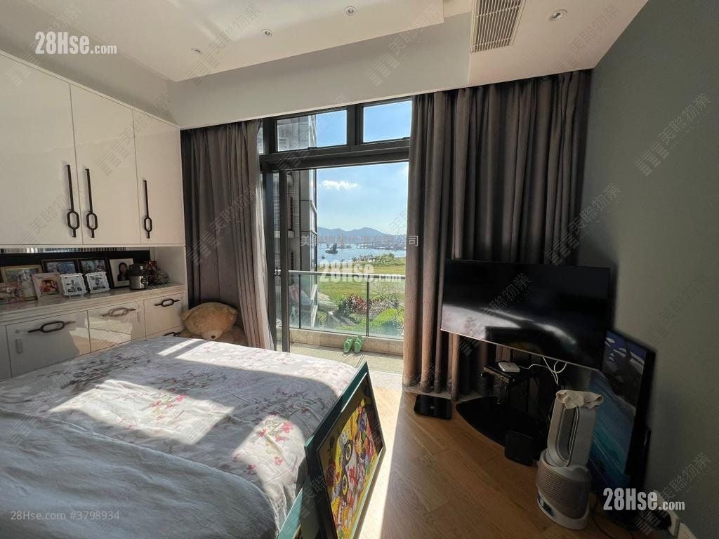 天晋 售盘 5+ 房 , 4 浴室 1,570 平方尺