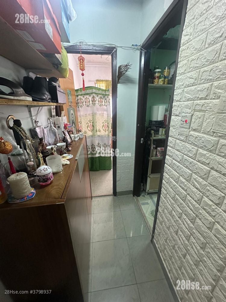 美新楼 售盘 328 平方尺