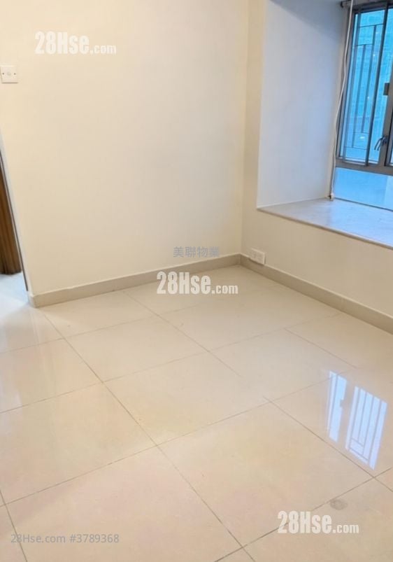 Greenfield Garden Rental 2 Bedrooms , 1 Bathroom 383 ft²