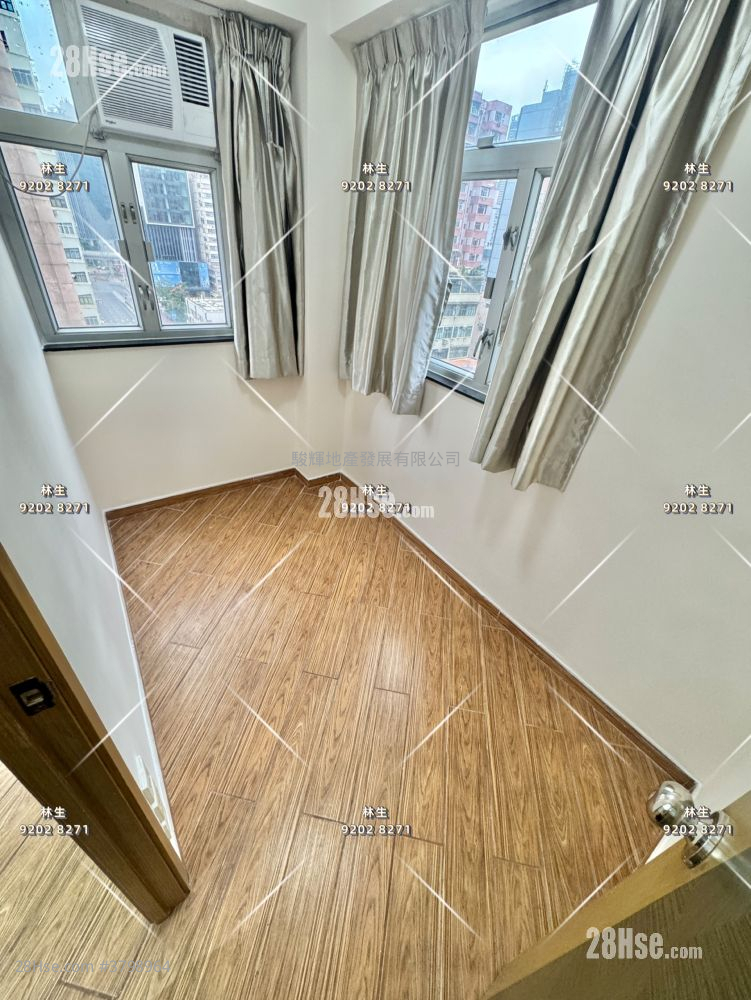 Pat Chun Mansion Sell 2 Bedrooms , 1 Bathroom 246 ft²