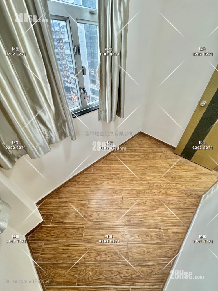 Pat Chun Mansion Sell 2 Bedrooms , 1 Bathroom 246 ft²