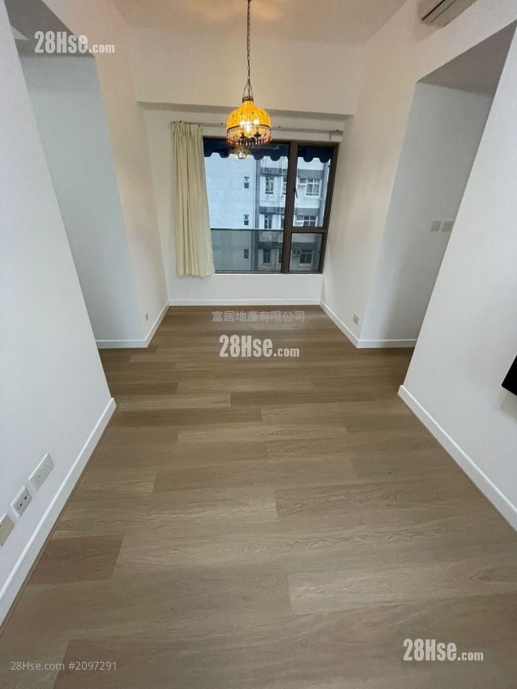 Residence 228 Sell 3 Bedrooms , 1 Bathroom 543 ft²