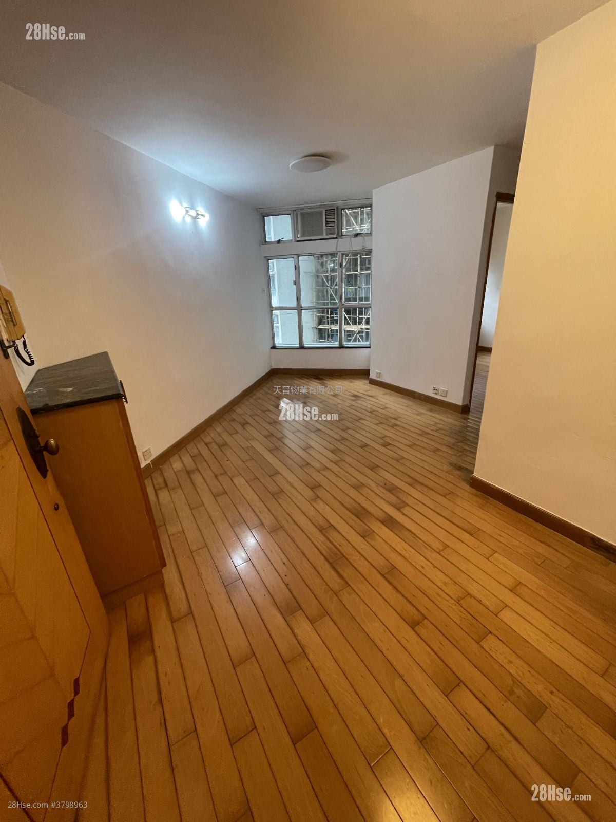 Whampoa Garden Sell 2 Bedrooms , 1 Bathroom 389 ft²