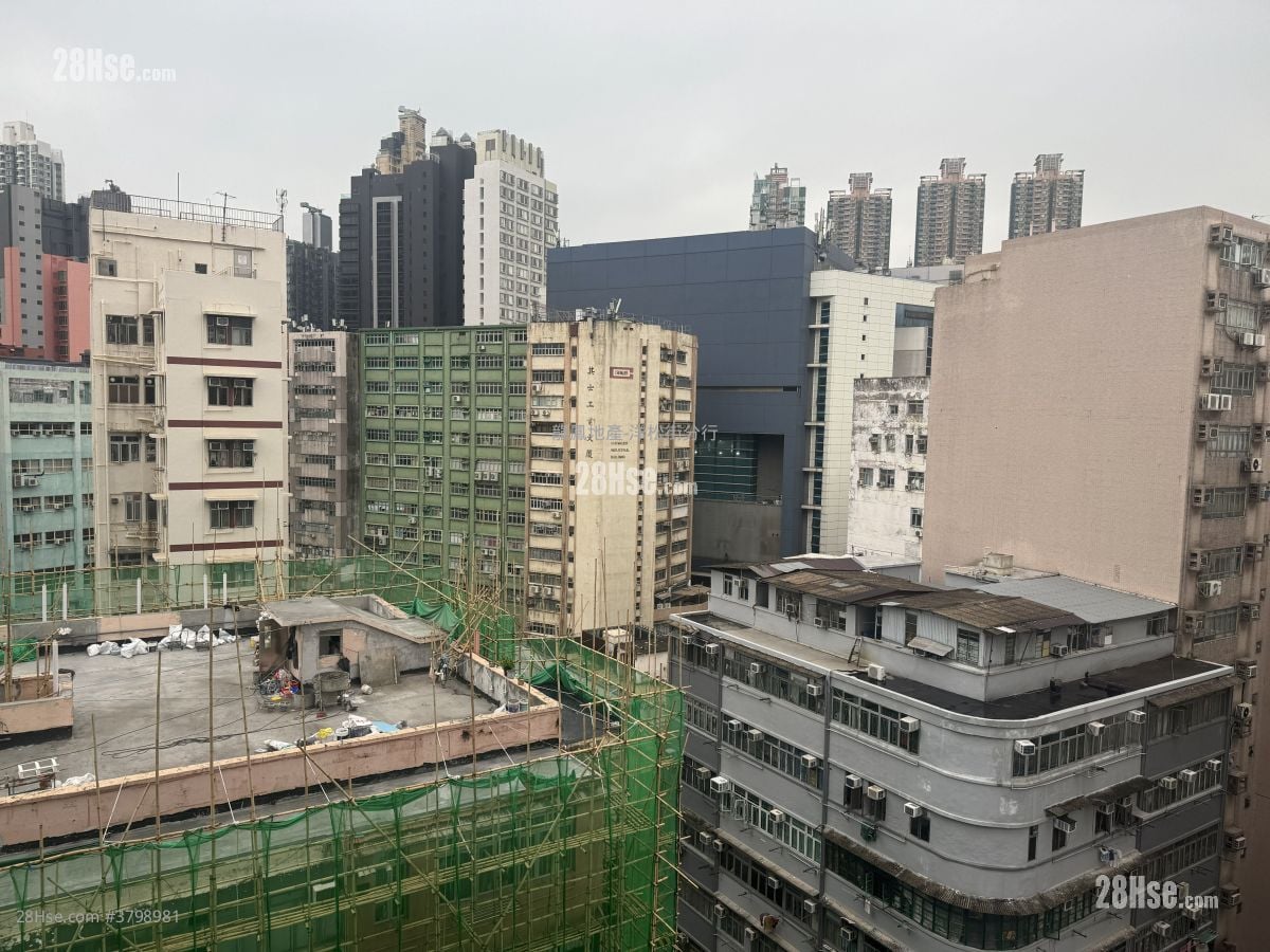 Larchwood Rental 1 Bedroom , 1 Bathroom 267 ft²