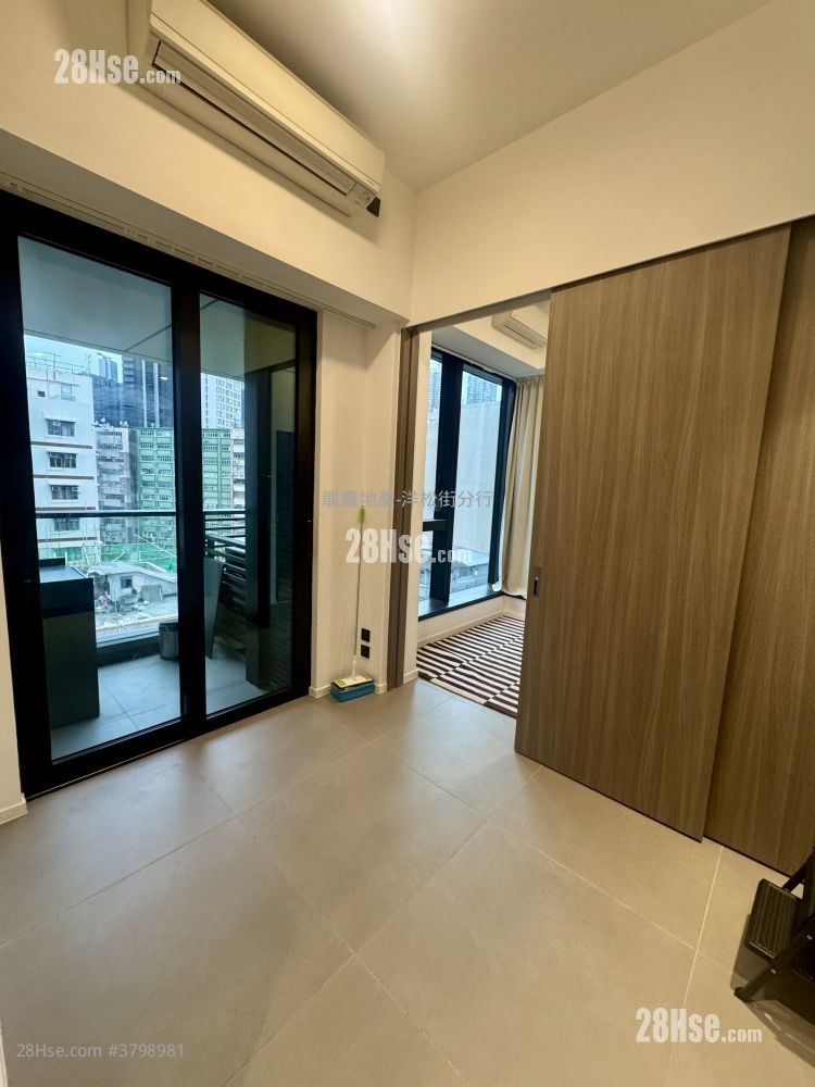 Larchwood Rental 1 Bedroom , 1 Bathroom 267 ft²