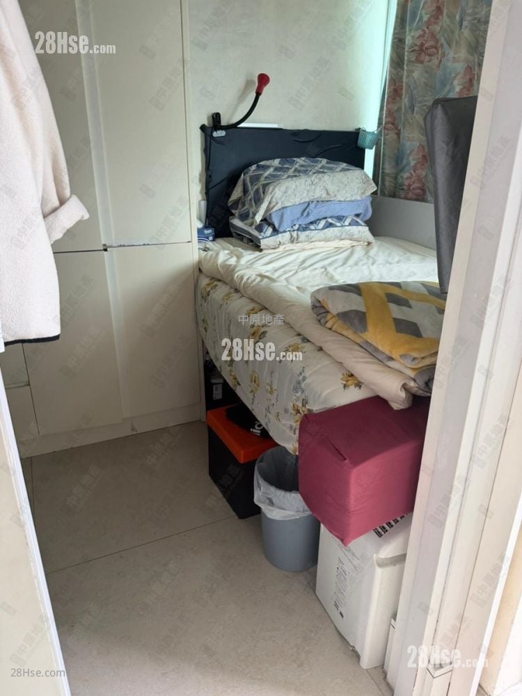 Festival City Sell 3 Bedrooms , 2 Bathrooms 757 ft²