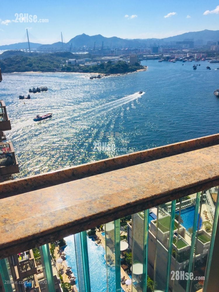 View: One Silversea Sell 3 Bedrooms , 2 Bathrooms 665 ft²