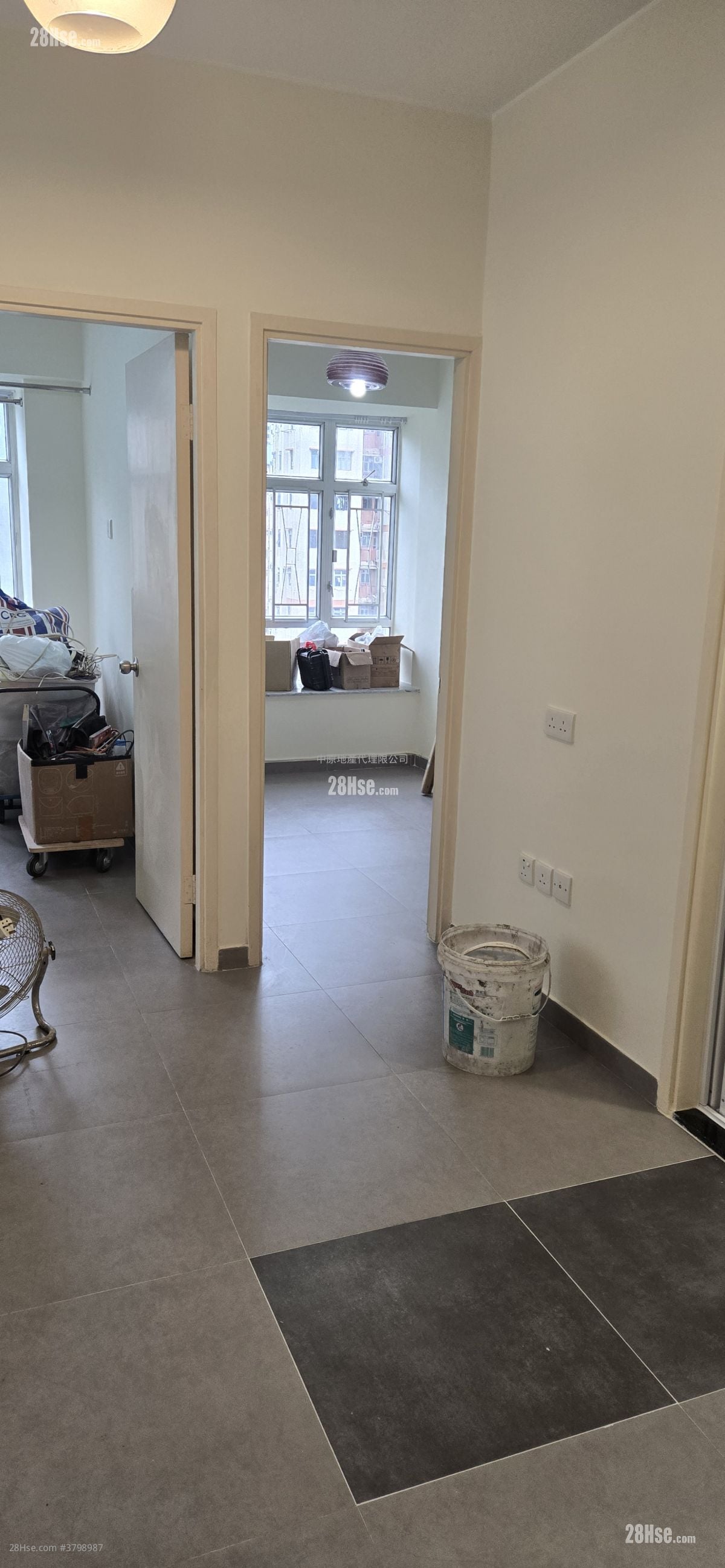 Tsuen Fung Centre Rental 2 Bedrooms , 1 Bathroom 376 ft²