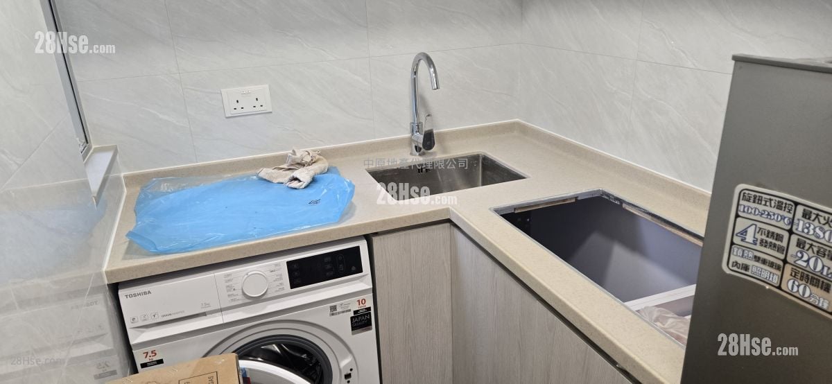 Tsuen Fung Centre Rental 2 Bedrooms , 1 Bathroom 376 ft²