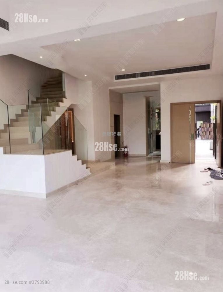 柏峦第一期 售盘 5+ 房 3,484 平方尺