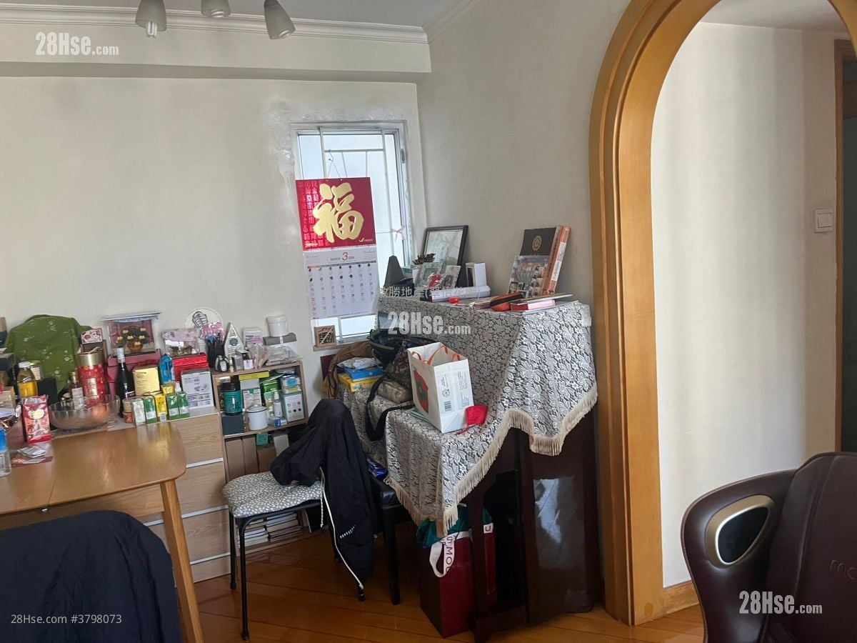 Greenfield Garden Sell 3 Bedrooms , 1 Bathroom 513 ft²