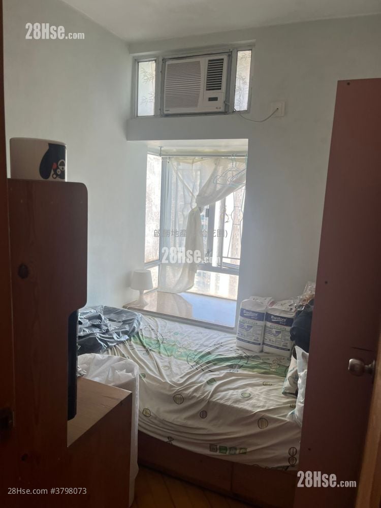 Greenfield Garden Sell 3 Bedrooms , 1 Bathroom 513 ft²