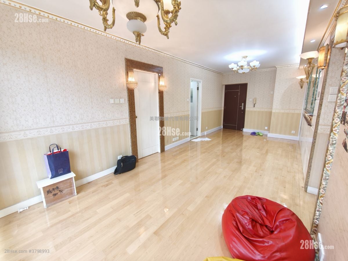 Parc Oasis Sell 3 Bedrooms , 2 Bathrooms 652 ft²