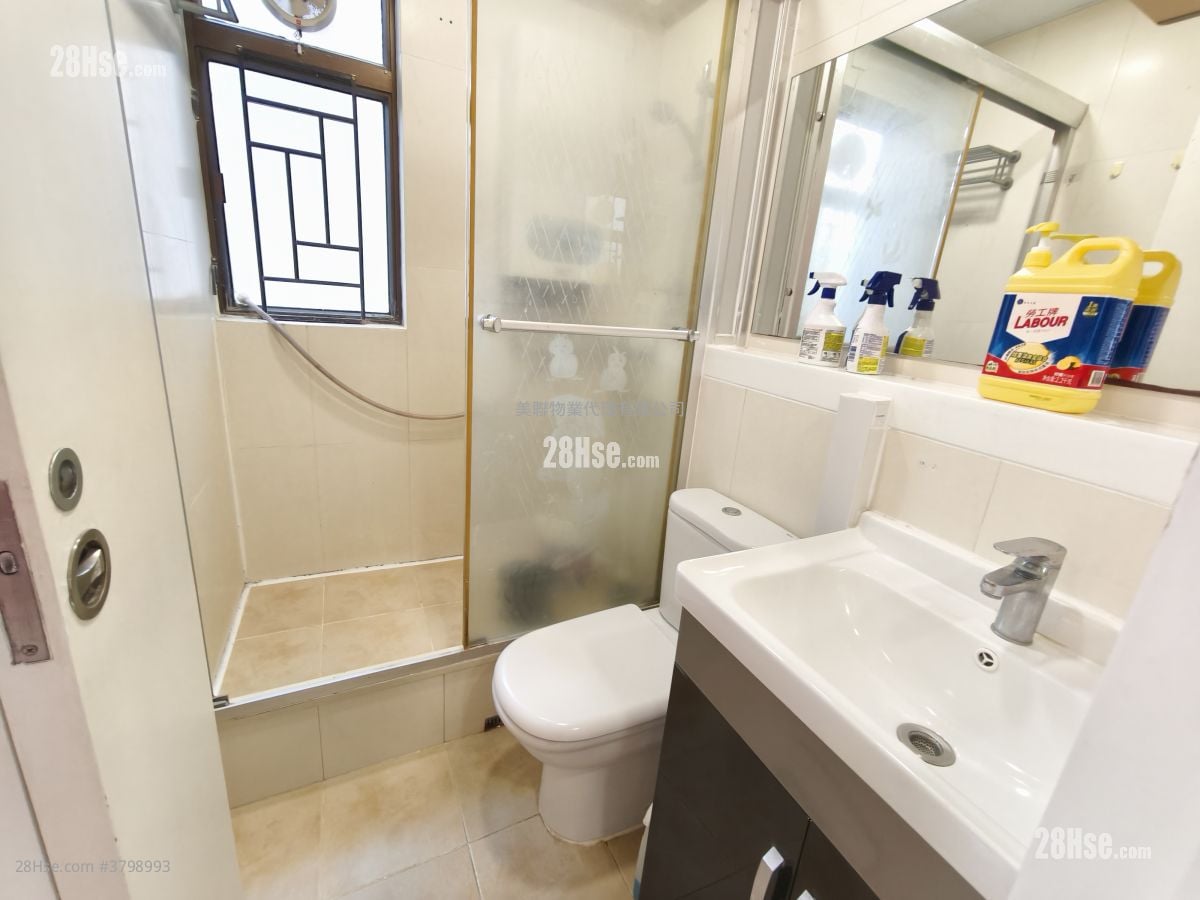 Parc Oasis Sell 3 Bedrooms , 2 Bathrooms 652 ft²