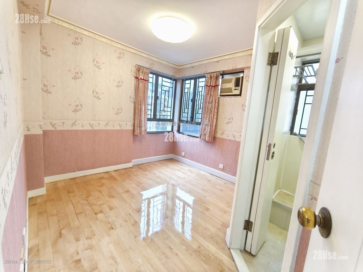 Parc Oasis Sell 3 Bedrooms , 2 Bathrooms 652 ft²