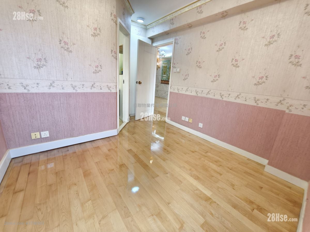 Parc Oasis Sell 3 Bedrooms , 2 Bathrooms 652 ft²