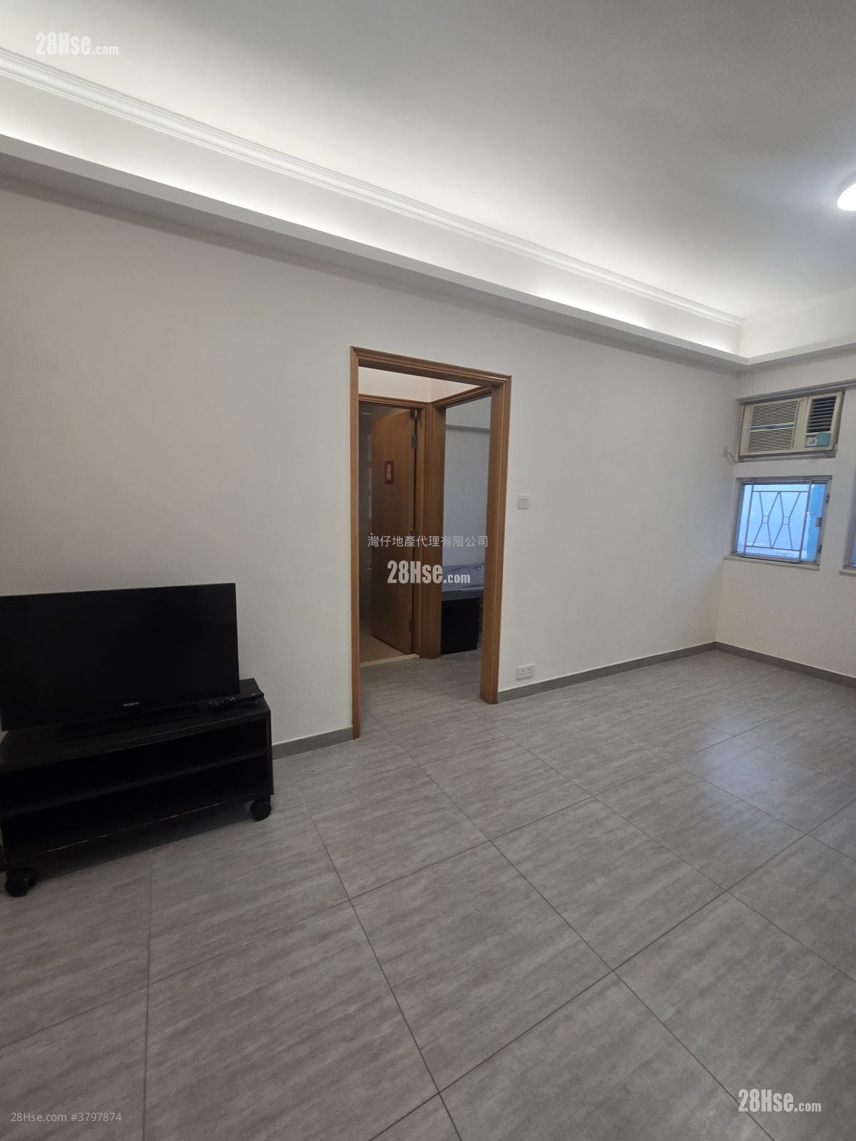 Kwong Sang Hong Building Rental 2 Bedrooms , 1 Bathroom 490 ft²