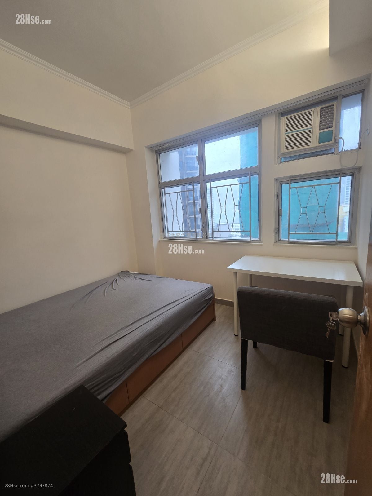 Kwong Sang Hong Building Rental 2 Bedrooms , 1 Bathroom 490 ft²