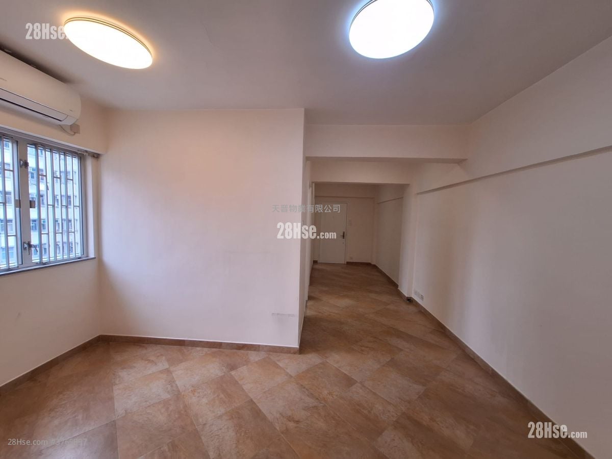 红湾阁 售盘 4 房 , 2 浴室 647 平方尺