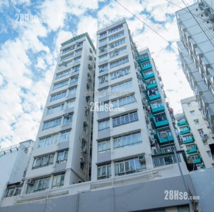 Golden Building Sell 2 Bedrooms , 1 Bathroom 346 ft²