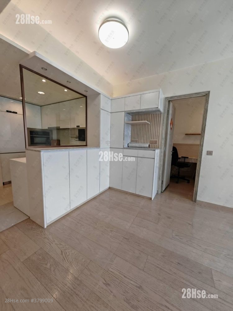 Sea To Sky Sell 2 Bedrooms , 1 Bathroom 482 ft²