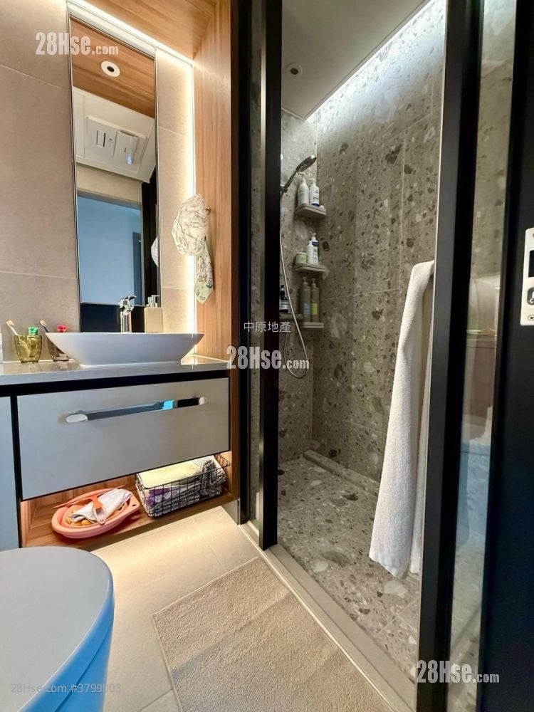 Silicon Hill Sell 3 Bedrooms 531 ft²