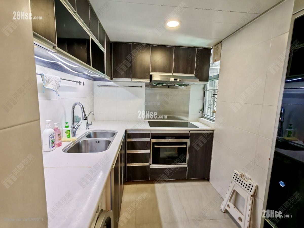 Ma On Shan Centre Sell 3 Bedrooms , 1 Bathroom 522 ft²