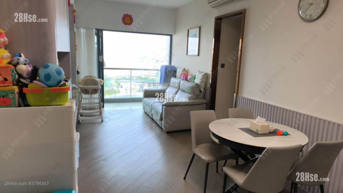 The Wings Rental 4 Bedrooms , 3 Bathrooms 977 ft²