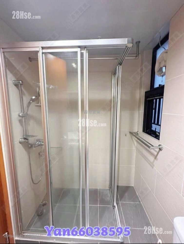 Park Island Sell 2 Bedrooms , 1 Bathroom 490 ft²