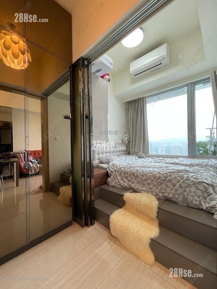 Cullinan West Sell 1 Bedroom , 1 Bathroom 352 ft²