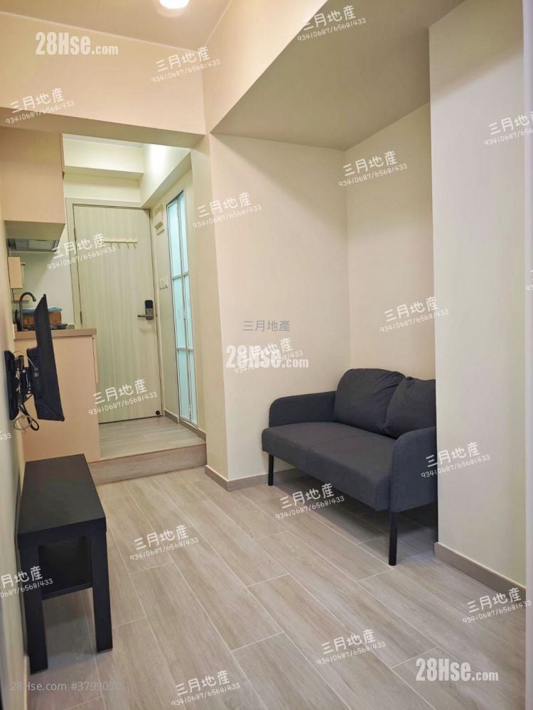 Golden Mansion Sell 4 Bedrooms , 4 Bathrooms 634 ft²