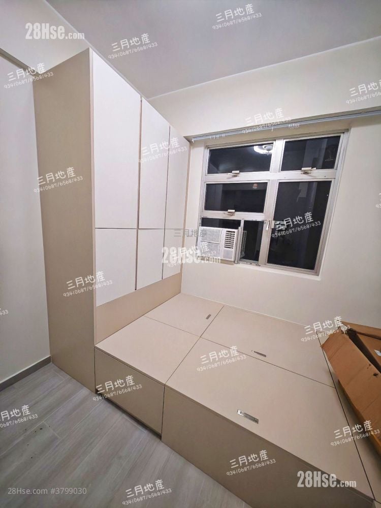 Golden Mansion Sell 4 Bedrooms , 4 Bathrooms 634 ft²