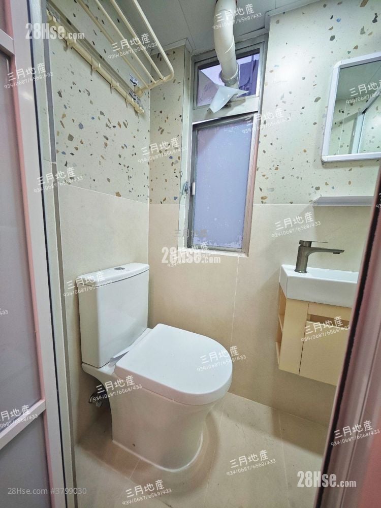 Golden Mansion Sell 4 Bedrooms , 4 Bathrooms 634 ft²