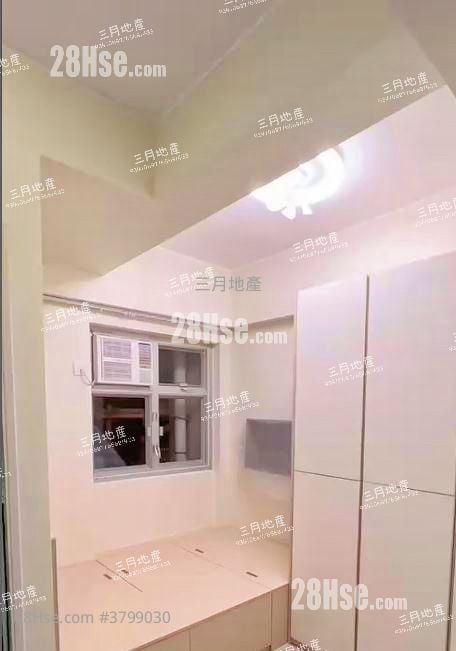 Golden Mansion Sell 4 Bedrooms , 4 Bathrooms 634 ft²